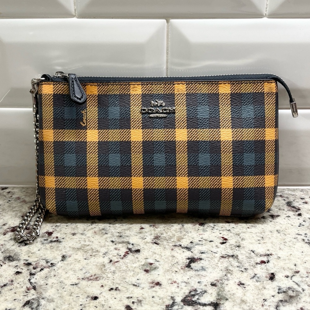 Coach Gingham Large Zip Wristlet Clutch EUC